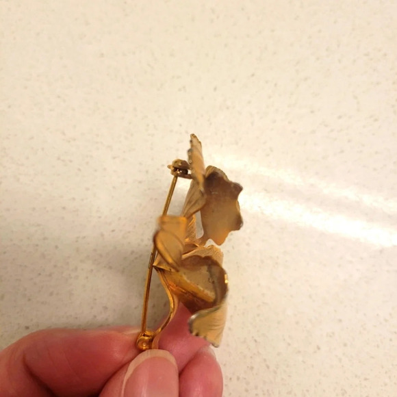 Vintage cerrito original 1982 orchid flower brooch etched brushed gold tone - Picture 4 of 6